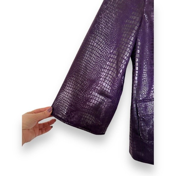Susan Graver Purple Faux Leather Reptile Print Jacket Sz Large 3/4 Bell Sleeve - Picture 4 of 10